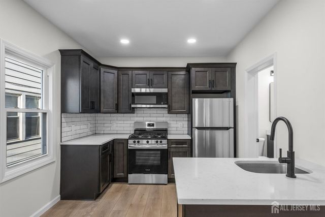 33 Obert Street, South River, NJ 08882