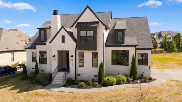 1504 Esplanade Dr, Nolensville, TN 37135
