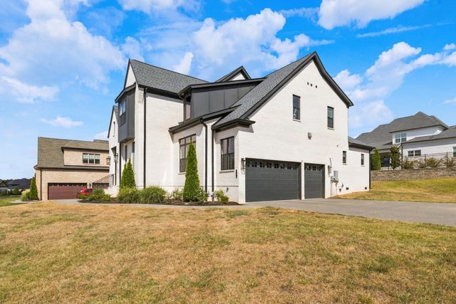 1504 Esplanade Dr, Nolensville, TN 37135