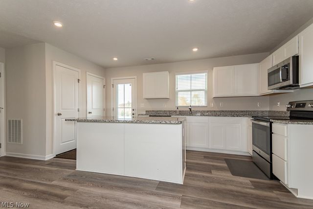 578 Cherrywood Lane, Painesville, OH 44077