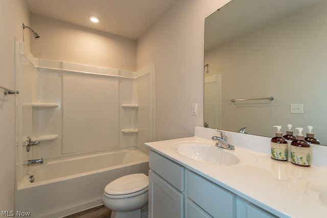 578 Cherrywood Lane, Painesville, OH 44077
