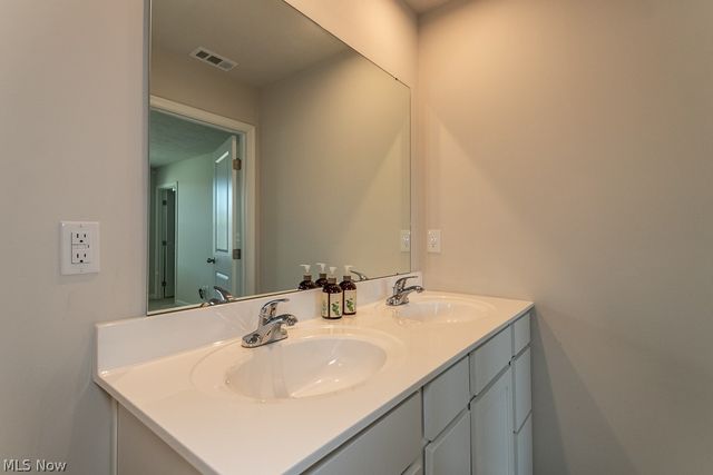 578 Cherrywood Lane, Painesville, OH 44077