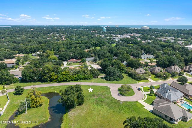 327 Goose Pointe Boulevard, Biloxi, MS 39531