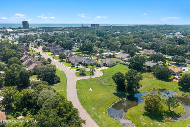 327 Goose Pointe Boulevard, Biloxi, MS 39531