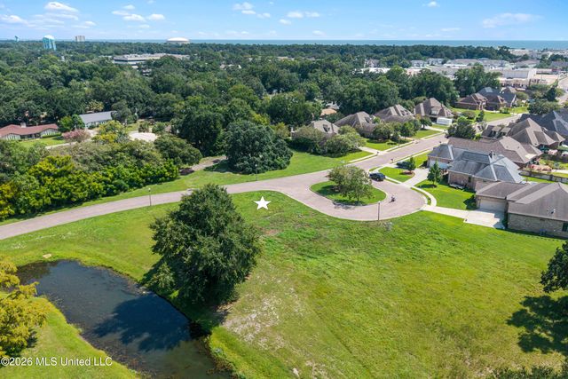 327 Goose Pointe Boulevard, Biloxi, MS 39531