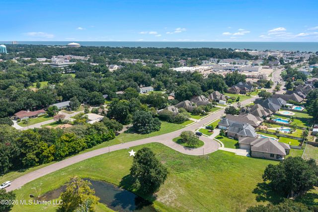 327 Goose Pointe Boulevard, Biloxi, MS 39531