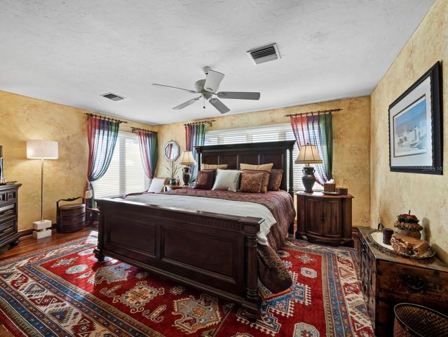 360 GULF OF MEXICO DRIVE 333, Longboat Key, FL 34228