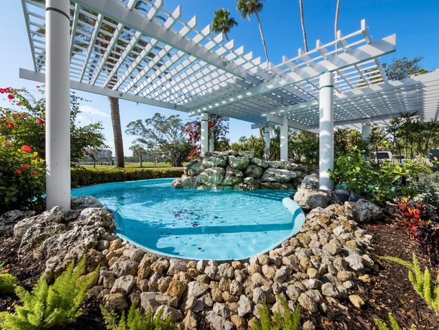 360 GULF OF MEXICO DRIVE 333, Longboat Key, FL 34228