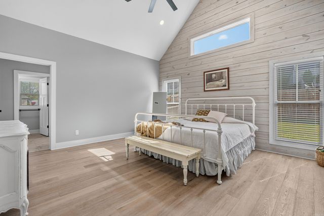 864 Belle Grove Loop, Benton, AR 72019