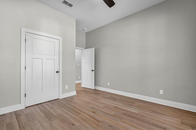 864 Belle Grove Loop, Benton, AR 72019
