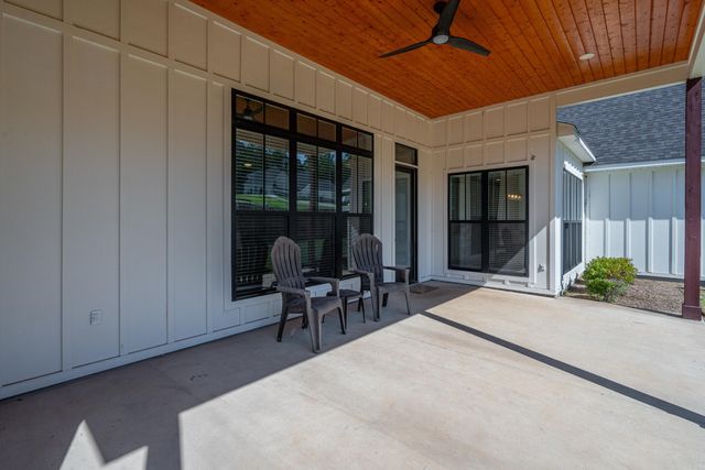 864 Belle Grove Loop, Benton, AR 72019