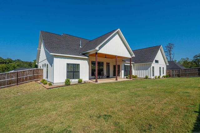 864 Belle Grove Loop, Benton, AR 72019