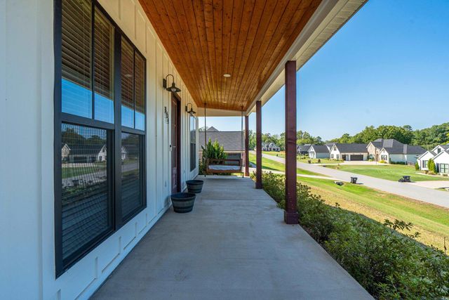 864 Belle Grove Loop, Benton, AR 72019