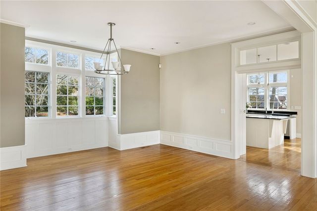 9 Ocean Lawn Lane, Newport, RI 02840