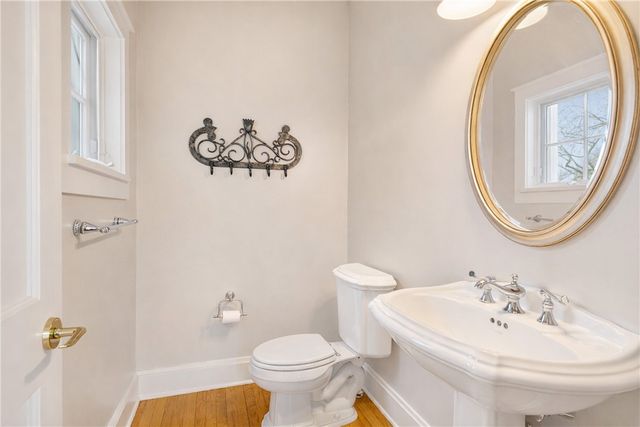 9 Ocean Lawn Lane, Newport, RI 02840