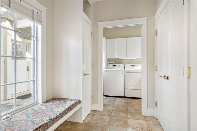 9 Ocean Lawn Lane, Newport, RI 02840