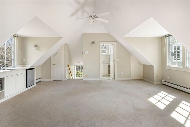 9 Ocean Lawn Lane, Newport, RI 02840