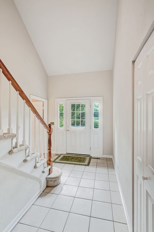 24462 N Kelsey Road, Barrington, IL 60010 — photo 2