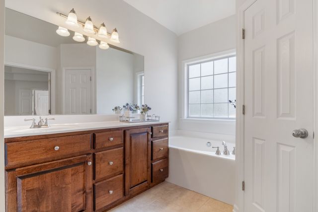 1308 Morlinty Ct, Columbia, TN 38401