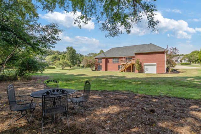 1308 Morlinty Ct, Columbia, TN 38401