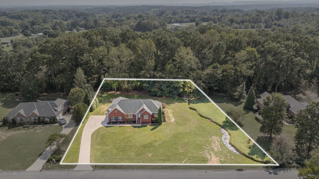 1308 Morlinty Ct, Columbia, TN 38401