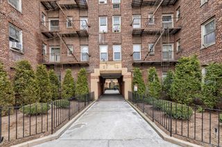 48-35 43 Street 4C, Woodside, NY 11377