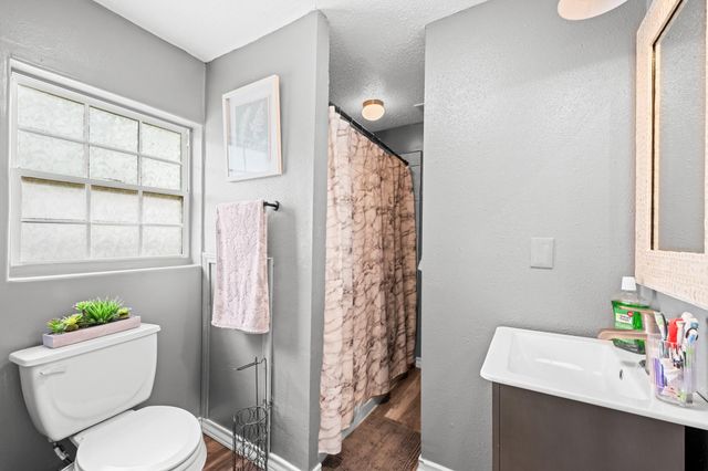 1807 Nashby Street, La Marque, TX 77568