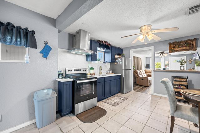 1807 Nashby Street, La Marque, TX 77568