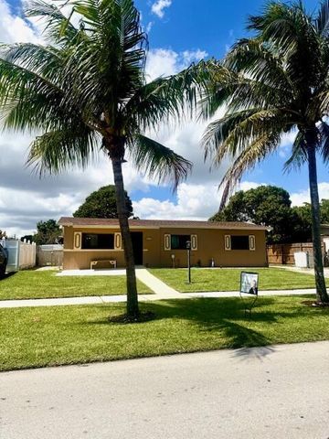 1481 SW 7th Terrace, Deerfield Beach, FL 33441
