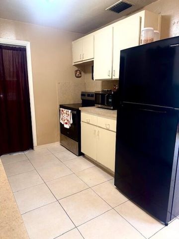 1481 SW 7th Terrace, Deerfield Beach, FL 33441