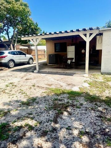 1481 SW 7th Terrace, Deerfield Beach, FL 33441