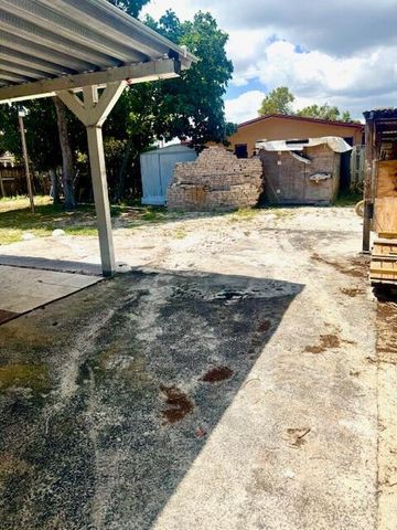 1481 SW 7th Terrace, Deerfield Beach, FL 33441
