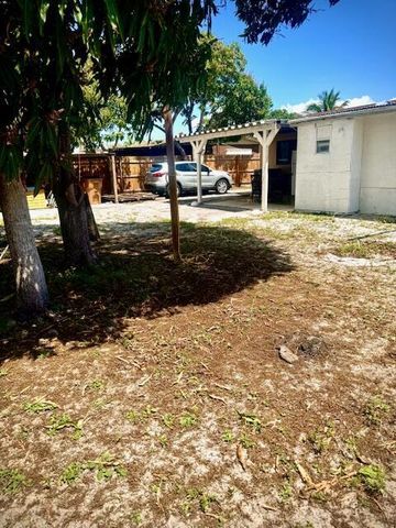 1481 SW 7th Terrace, Deerfield Beach, FL 33441