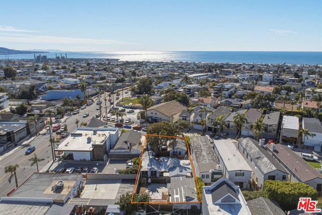 1224 Corona Street, Hermosa Beach, CA 90254