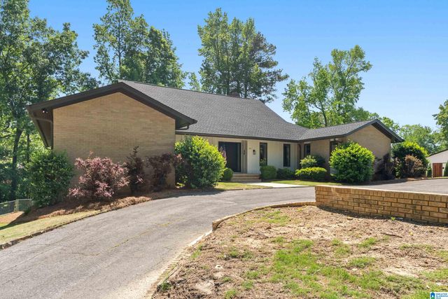 300 GOLF DRIVE, Hoover, AL 35226