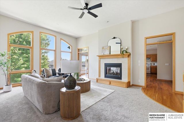 123 Castle Pine Drive, Papillion, NE 68133
