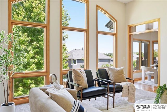 123 Castle Pine Drive, Papillion, NE 68133
