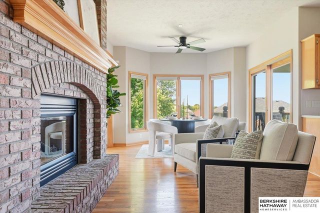 123 Castle Pine Drive, Papillion, NE 68133