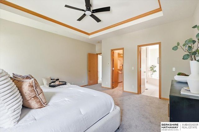123 Castle Pine Drive, Papillion, NE 68133