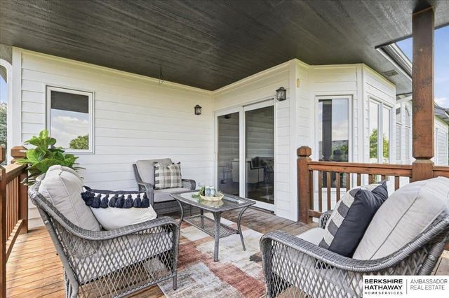123 Castle Pine Drive, Papillion, NE 68133