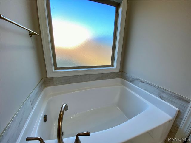 471 Nixon Road, Millbrook, AL 36054