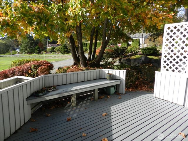 102 Shelter Bay Drive, La Conner, WA 98257