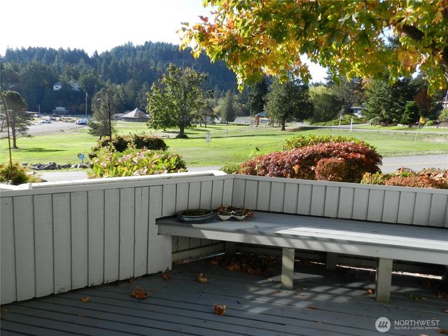 102 Shelter Bay Drive, La Conner, WA 98257