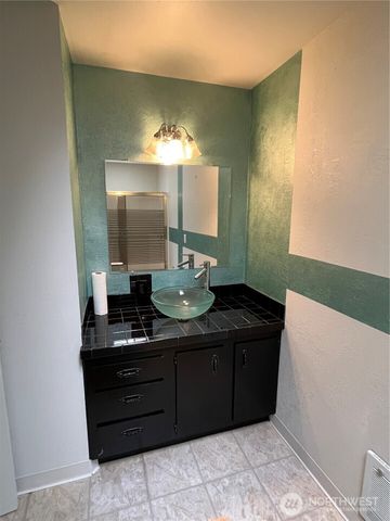 102 Shelter Bay Drive, La Conner, WA 98257