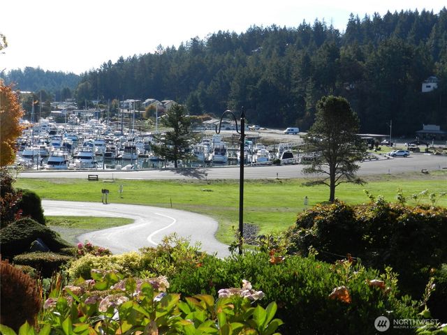 102 Shelter Bay Drive, La Conner, WA 98257