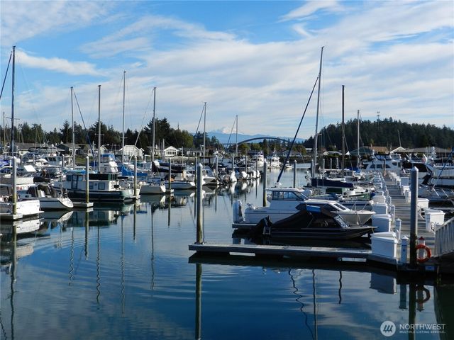 102 Shelter Bay Drive, La Conner, WA 98257