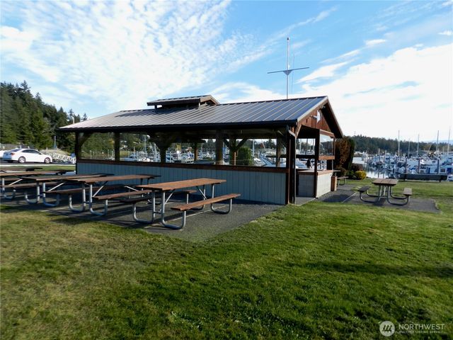 102 Shelter Bay Drive, La Conner, WA 98257