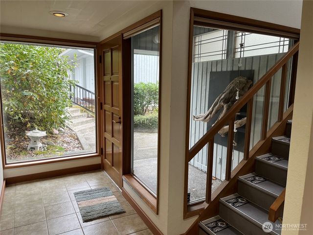 102 Shelter Bay Drive, La Conner, WA 98257