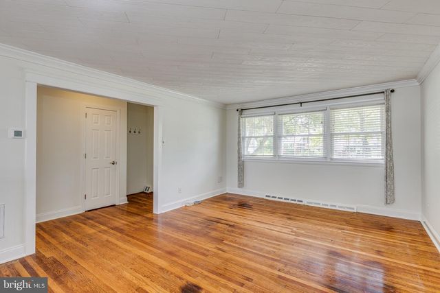 401 CHAPEL AVE E, Cherry Hill, NJ 08034