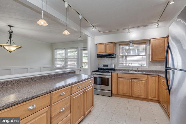 401 CHAPEL AVE E, Cherry Hill, NJ 08034